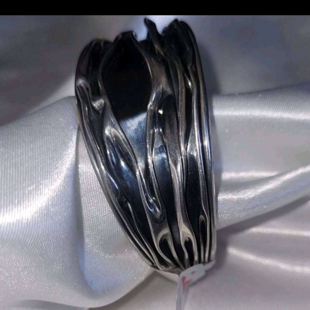 STERLING SILVER .925 UNIQUE FOLD FORM CUFF